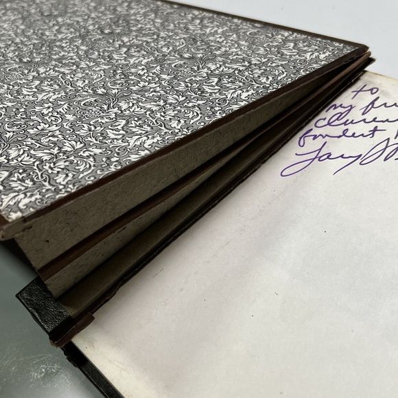 Collector's Guide to Parker Brothers, Makers, Meriden, Conn. Signed Book Hunting - Picture 10 of 16